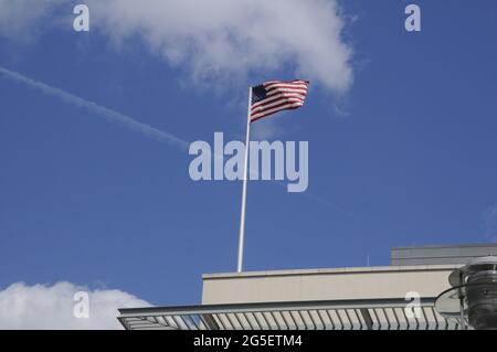 BERLIN/ALLEMAGNE le 04 juillet 2017. Les Américains survolent le bâtiment American Emassay le 4 juillet à Berlain Allemagne. (Photo.Francis Joseph Dean/Dea Banque D'Images