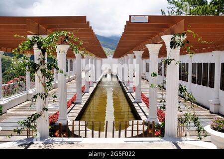 Jardinage conception décorative dans le jardin du mémorial de guerre de Kundasang à Jalan Kundasang village de Kauluan pour les personnes malaisiennes voyage voyageurs étrangers visite Banque D'Images