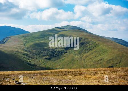 La montagne munro de Meall Corranaich, qui fait partie de la chaîne Ben Lawers en Écosse Banque D'Images