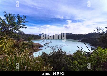 Cratère de Talagabodas à Garut regency d'Indonésie. Le cratère appartient au volcan dormant au sud de l'île de Java, en Indonésie Banque D'Images