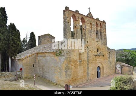 Iglesia Romanica San Esteban de Peratallada Gerona Espagne Banque D'Images