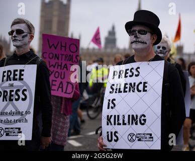 Londres, Royaume-Uni - 27 juin 2021: Free the Press Protest Credit: Loredana Sangiuliano / Alay Live News Banque D'Images