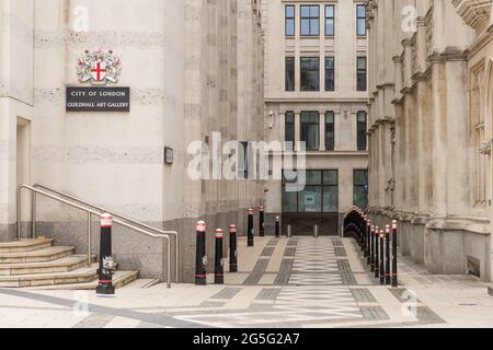 Entrée latérale de la galerie d'art Guildhall de la ville de Londres. Londres - 27 juin 2021 Banque D'Images