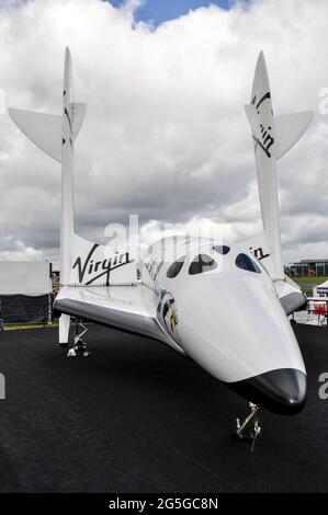 Avion spatial Virgin Galactic au salon international de l'aéronautique de Farnborough 2012, Royaume-Uni. VSS Enterprise vaisseau deux concepts pour les voyages commerciaux dans l'espace Banque D'Images