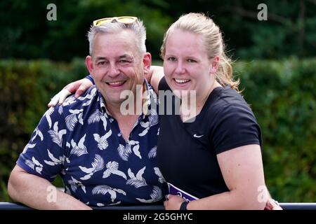 BREDA, PAYS-BAS - JUIN 27 : Jessica Schilder des pays-Bas après avoir remporté la finale de la coupe des Womens lors des championnats d'athlétisme néerlandais 2021 au complexe sportif Dr Schaepmanlaan le 27 juin 2021 à Breda, pays-Bas (photo de Jeroen Meuwsen/Orange Pictures) Banque D'Images