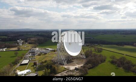 Vue aérienne du télescope Jodrell Bank radio, Cheshire - prise de DJI MAVIC MINI Drone. Banque D'Images