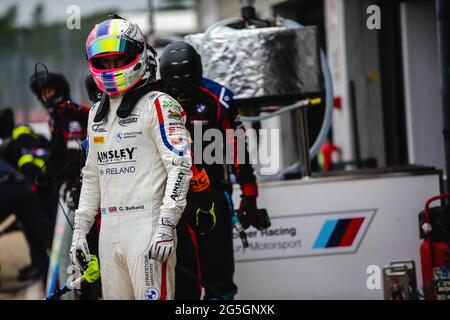 Silverstone, Royaume-Uni. 27 juin 2021. Century Motorsport (#9) le pilote BMW M4 GT4 Chris Salkeld lors de l'Intelligent Money British GT Championship Round 2 à Silverstone, Towcester, Angleterre, le 27 juin 2021. Photo de Jurek Biegus. Credit: Jurek Biegus/Alamy Live News Banque D'Images