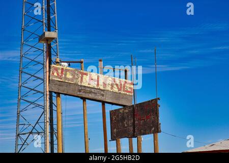 Panneau Old Road pour la ville de Nothing, Arizona Banque D'Images