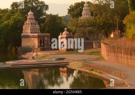 27 janv. 2018, Wai, Maharashtra, Inde, Temple sur Krishna Ghat, Menavali, Wai, Maharashtra, Inde. Banque D'Images