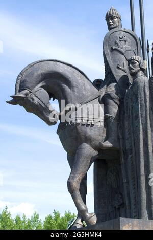 PSKOV, RUSSIE - 11 JUIN 2018 : sculpture du prince Alexandre Nevsky en gros plan. Fragment du mémorial « l'abattage de glace » Banque D'Images