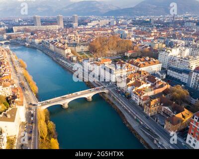 Vue panoramique sur Grenoble Banque D'Images