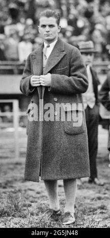 Francis Valentine Joseph Frank Hussey aux Jeux Olympiques d'été 1924 à Paris, France. Il était un coureur de sprint américain qui a gagné une médaille d'or dans le relais de 4 × 100 m aux Jeux olympiques d'été de 1924. Banque D'Images