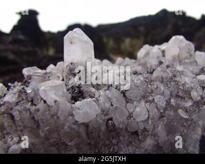 Gros plan de morceaux de quartz naturels sur le sommet du Mont Roraima, Venezuela Banque D'Images