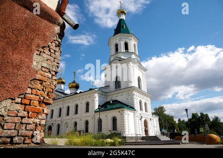 Cathédrale militaire de Résurrection lors du rallye de la route de la soie 2021, scrutateurs administratifs et techniques à Omsk, Russie du 30 juin au 1er juillet 2021 - photo Frédéric le Floc'h / DPPI Banque D'Images