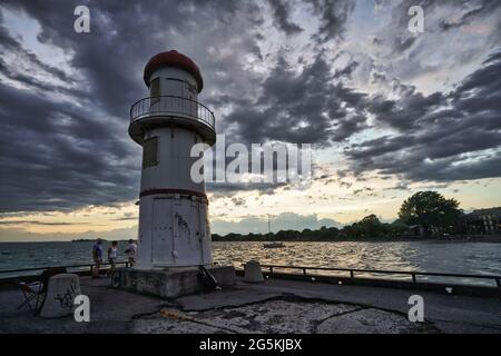 Montréal,Québec,Canada,le 23 juin 2021.le front de la tempête se déplace vers l'intérieur des terres.:Mario Beauregard/Alamy News Banque D'Images