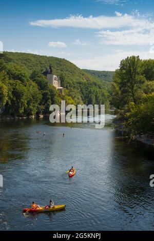 Canot, Château de la Treyne, sur la Dordogne, près de Lacave, département du Lot, Occitanie, France, Europe Banque D'Images