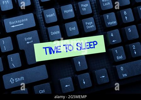 Légende de texte présentant le temps de sommeil. Internet concept une période naturelle de sommeil ou d'être en état d'inactivité navigation et exploration en ligne Banque D'Images
