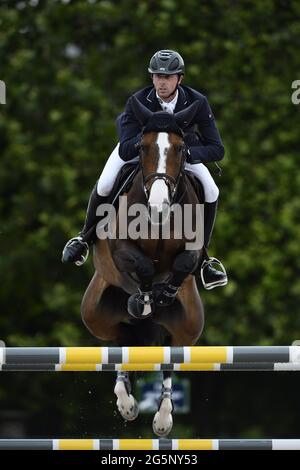 Ben MAHER (GBR) à cheval BLEU-GINGEMBRE, Longines Global Champions Tour, Grand Prix de Paris Prix de Longines Paris Eiffel Jumping 2021, Longines Global Champions Tour Equestrian CSI 5 le 26 juin 2021 au champ de Mars à Paris, France - photo Christophe Bricot / DPPI / LiveMedia Banque D'Images