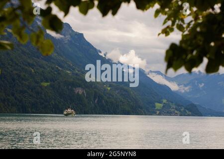 PS Lötschberg (construite en 1914 par Escher-Wyss, Zurich) sur le Brienzersee, près de Brienz, canton de Berne, Suisse Banque D'Images