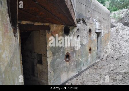 Ancien bunker sur l'île de Terschelling, aux pays-Bas Banque D'Images