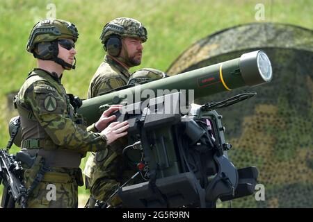 Hradiste, République tchèque. 29 juin 2021. Le missile antiaérien à courte portée RBS-70NG lors de l'exercice multinational de défense aérienne à courte portée Tobruq Arrows 2021 dans la zone militaire Hradiste, République tchèque, le 29 juin 2021. Crédit: Slavomir Kubes/CTK photo/Alamy Live News Banque D'Images