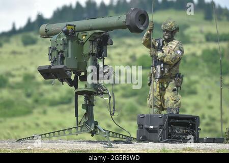 Hradiste, République tchèque. 29 juin 2021. Le missile antiaérien à courte portée RBS-70NG lors de l'exercice multinational de défense aérienne à courte portée Tobruq Arrows 2021 dans la zone militaire Hradiste, République tchèque, le 29 juin 2021. Crédit: Slavomir Kubes/CTK photo/Alamy Live News Banque D'Images