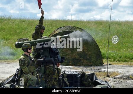Hradiste, République tchèque. 29 juin 2021. Le missile antiaérien à courte portée RBS-70NG lors de l'exercice multinational de défense aérienne à courte portée Tobruq Arrows 2021 dans la zone militaire Hradiste, République tchèque, le 29 juin 2021. Crédit: Slavomir Kubes/CTK photo/Alamy Live News Banque D'Images