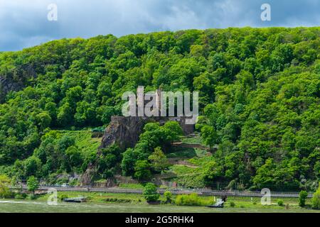 Château de Rheinstein, Trechtinghausen, Vallée du Haut-Rhin moyen, patrimoine mondial de l'UNESCO, Rhénanie-Palatinat, Allemagne Banque D'Images