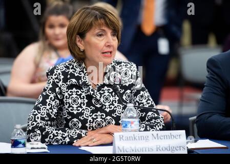 Washington, États-Unis d'Amérique. 29 juin 2021. Cathy McMorris Rodgers, représentante des États-Unis (républicaine de Washington), fait des remarques lors d'un forum dirigé par les Républicains sur les origines du virus COVID-19, au Capitole des États-Unis, au Capitole des États-Unis à Washington, DC, le mardi 29 juin 2021. Crédit: Rod Lamkey/CNP/Sipa USA crédit: SIPA USA/Alay Live News Banque D'Images