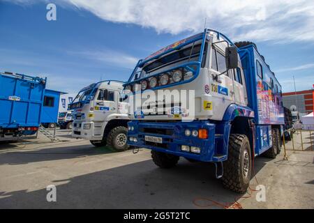 Omsk, Russie. 29 juin 2021. Véhicules et équipement spécial de l'équipe de rallye du Tatarstan, crédit: Igor Kutnii/Alay Live News Banque D'Images