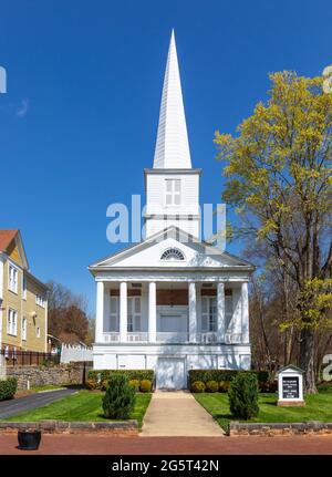 JONESBOROUGH, TN, USA--9 AVRIL 2021 : la première église presbytérienne, fondée en 1790 par le révérend Samuel Doak. Banque D'Images