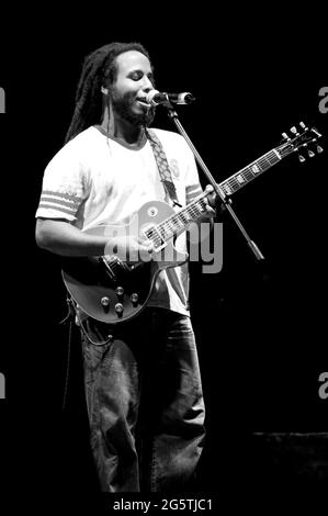 Milan Italie 04/07/2000: Ziggy Marley , concert au PalaVobis Banque D'Images