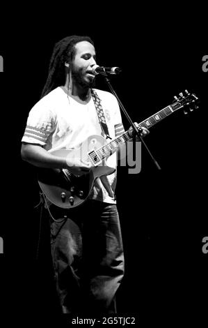 Milan Italie 04/07/2000: Ziggy Marley , concert au PalaVobis Banque D'Images