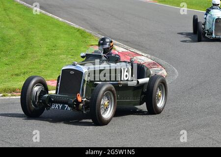 Matt Walton, Wolseley Hornet Special, Allcomers handicap Race plus de 5 tours, VSCC, Vintage Motorsport Festival, Shuttleworth Nuffield et Len Thompson T Banque D'Images