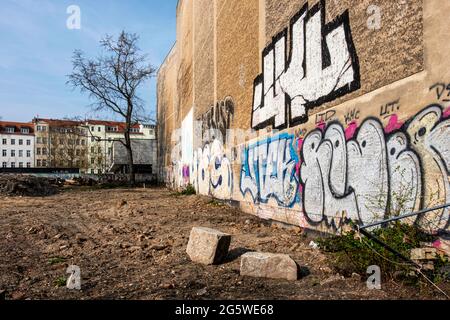 Ancien pare-feu et stand vide à l'angle d'Ackerstrasse & Invalidenstrasse,Mitte, Berlin Banque D'Images