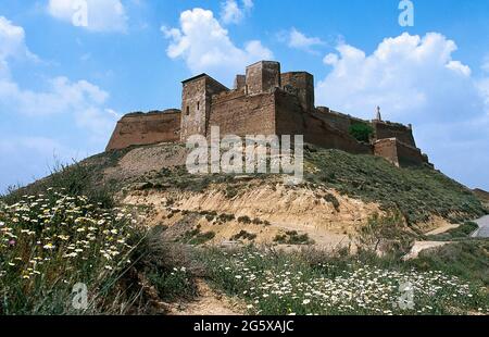 Espagne, Aragon, province de Huesca. Château de Monzón. Il a été construit au Xe siècle par la dynastie HUD Banu et donné par Ramon Berenguer IV aux Templiers en 1143. Banque D'Images