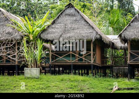 Le luxueux hébergement dans la jungle au Grand Amazon Lodge dans l'Amazonie péruvienne Banque D'Images