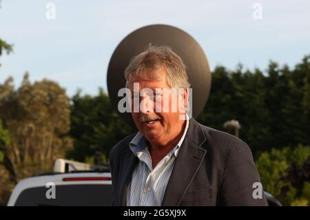 Le député du DUP Sammy Wilson arrivant à l'hôtel la mon à Belfast, en tant que dirigeant au pouvoir du Parti unioniste démocratique (DUP), se réunit pour ratifier Sir Jeffrey Donaldson comme nouveau chef du parti. Date de la photo: Mercredi 30 juin 2021. Banque D'Images