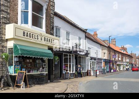 Kirkgate, Thirsk, North Yorkshire, Angleterre, Royaume-Uni Banque D'Images