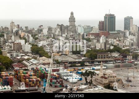 MONTEVIDEO, URUGUAY - 19 FÉVRIER 2015 : vue aérienne de Montevideo, Uruguay Banque D'Images