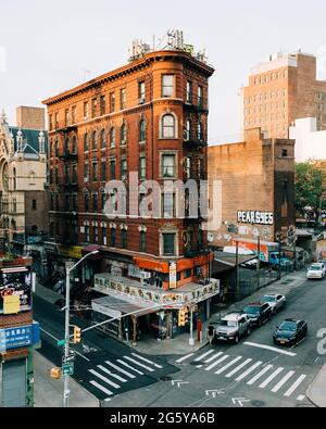Vue sur le Lower East Side depuis le pont de Manhattan, New York Banque D'Images