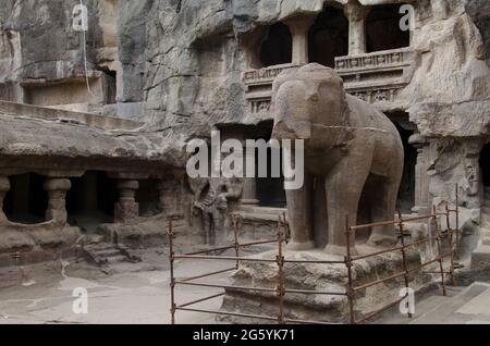 17 juillet 2017, temple de Kailasa, grotte 16 dans le complexe d'Ellora. Un site classé au patrimoine mondial de l'UNESCO à Maharashtra, en Inde Banque D'Images