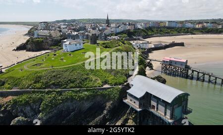 Tenby Seaside ville dans Pembrokeshire, pays de Galles, image aérienne Banque D'Images