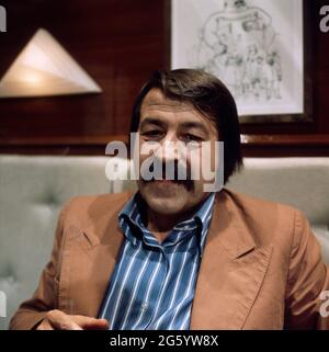 Günter Grass, deutscher Schriftsteller, Bildhauer, Maler und Grafiker, Portrait vers 1975. Günter Grass, écrivain, auteur, sculpteur, peintre et graphiste allemand, portrait vers 1975. Banque D'Images