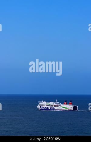 Ferry Stena Adventurer en route de Holyhead à Dublin Banque D'Images