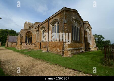 Princesse Diana ou Diana Spencer à l'église de Great Brington Northamptonshire. Vue de la crypte HRH crypte porte cendres de la porte gauche de pierre Drive Banque D'Images