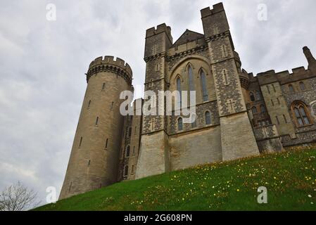 Château d'Arundel, Arundel, West Sussex, pendant le Festival annuel des tulipes Banque D'Images