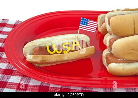 Texte américain sur hot dog avec drapeau américain Banque D'Images