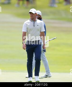 1er juillet 2021 ; Mount Juliet Golf Club, Kilkenny, Irlande ; Dubai Duty Free Irish Open Golf, Day One ; Rory McIlroy, d'Irlande du Nord, approche du 4e crédit vert : action plus Sports Images/Alay Live News Banque D'Images