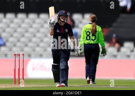 Manchester, Royaume-Uni. 1er juillet 2021. Emma Lamb fête ses 50 ans pour le Lancashire à Manchester, Royaume-Uni, le 7/1/2021. (Photo de Conor Molloy/News Images/Sipa USA) crédit: SIPA USA/Alay Live News Banque D'Images